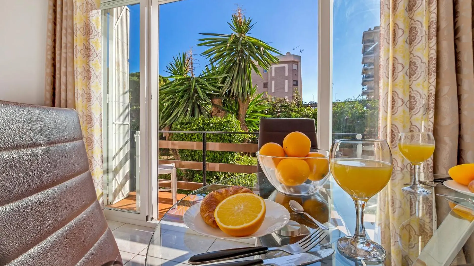 Sol Montemar 10 By Ivi Real Estate Lejlighed Torremolinos 0*,  Spanien